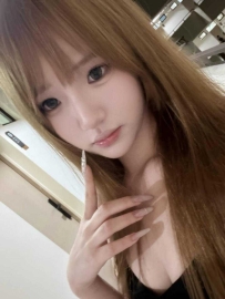 烟台零零后丰满嫩妹