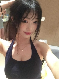 03年轻妹子缺钱出来兼职